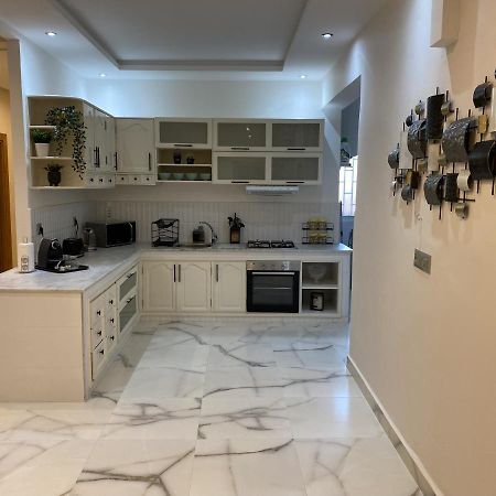 Appartement Moderne Et Spacieux Au Coeur De Tanger Екстериор снимка